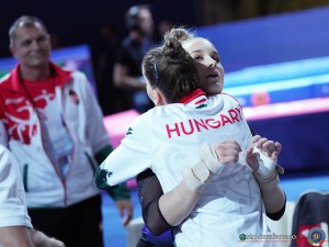 hun ph simone ferraro sfa03432 copia